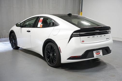 2026 Toyota Prius Plug-In Hybrid 