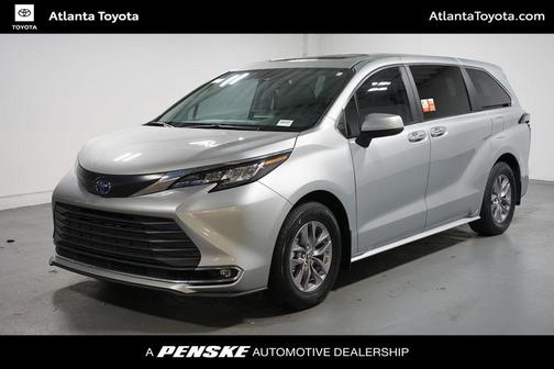2023 Toyota Sienna XLE