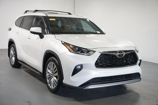 2023 Toyota Highlander Platinum