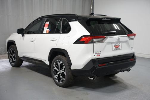 2025 Toyota RAV4 Hybrid SE