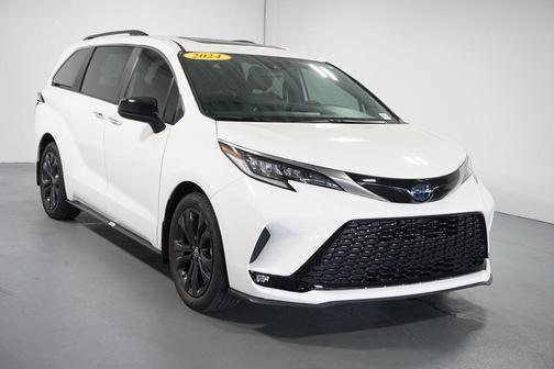 2024 Toyota Sienna XSE 7 Passenger