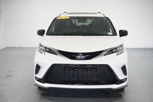 2024 Toyota Sienna XSE 7 Passenger