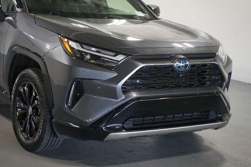 2024 Toyota RAV4 Hybrid SE