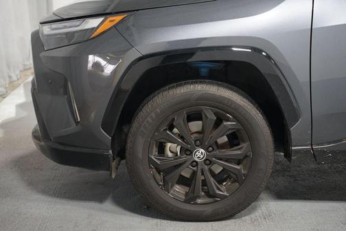 2024 Toyota RAV4 Hybrid SE