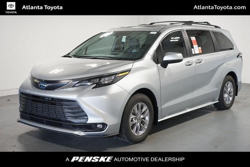 2025 Toyota Sienna XLE