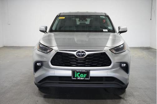 2021 Toyota Highlander LE