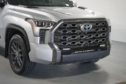 2023 Toyota Tundra Hybrid Platinum