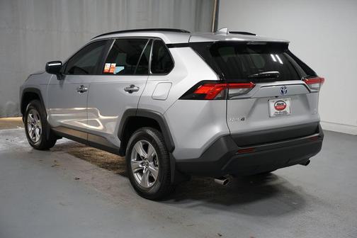 2024 Toyota RAV4 Hybrid SE