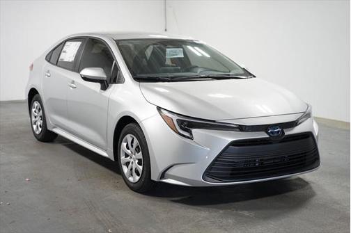 2025 Toyota Corolla Hybrid LE