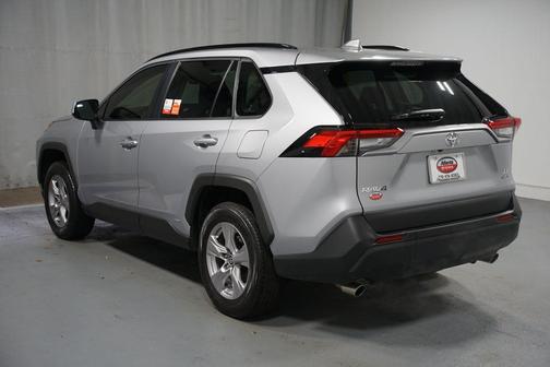 2025 Toyota RAV4 Hybrid SE