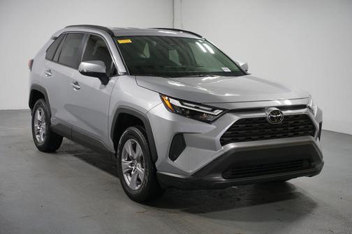 2025 Toyota RAV4 Hybrid SE