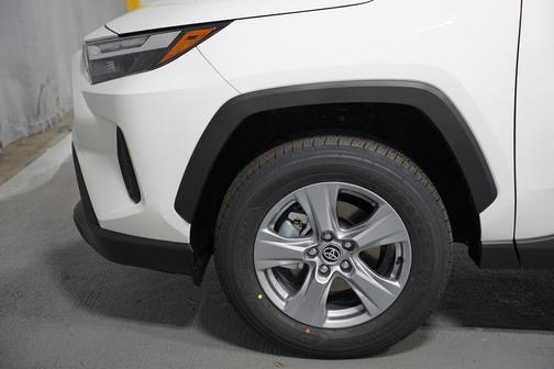 2025 Toyota RAV4 Hybrid SE