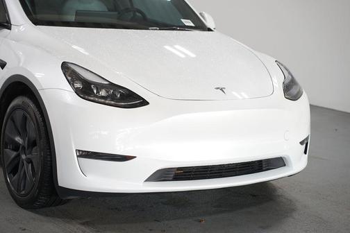 2024 Tesla Model Y Long Range Dual Motor All-Wheel Drive