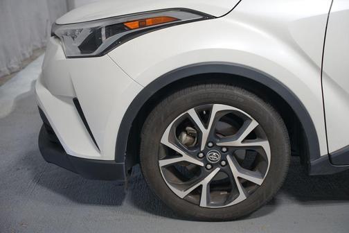 2018 Toyota C-HR XLE Premium