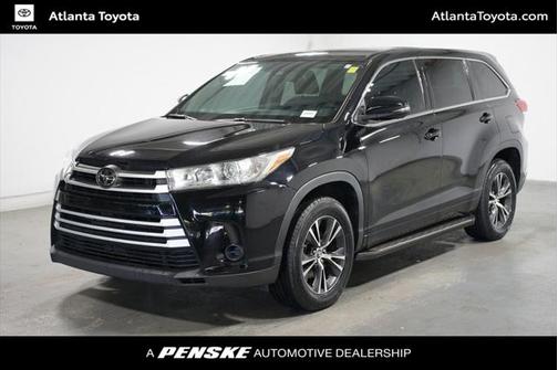 2017 Toyota Highlander LE I4