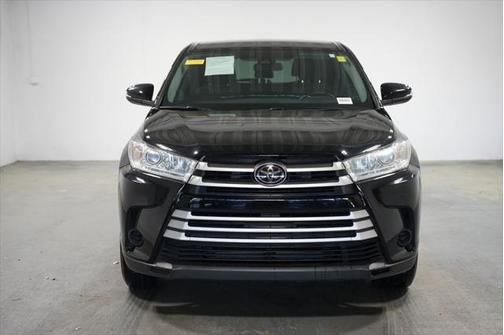 2017 Toyota Highlander LE I4