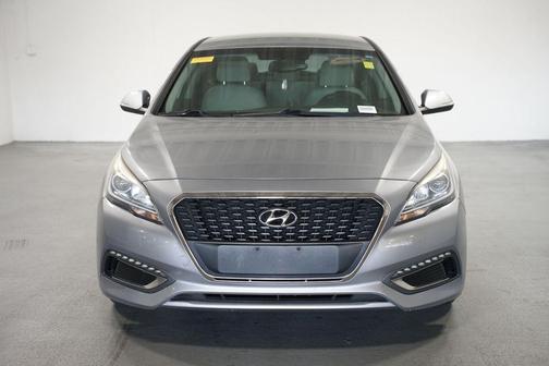 2017 Hyundai SONATA Hybrid SE