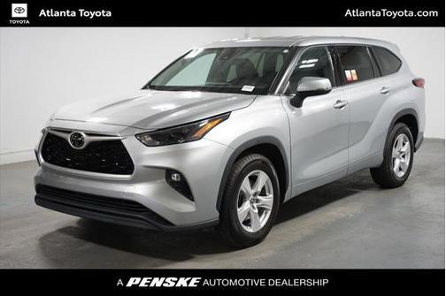 2022 Toyota Highlander LE