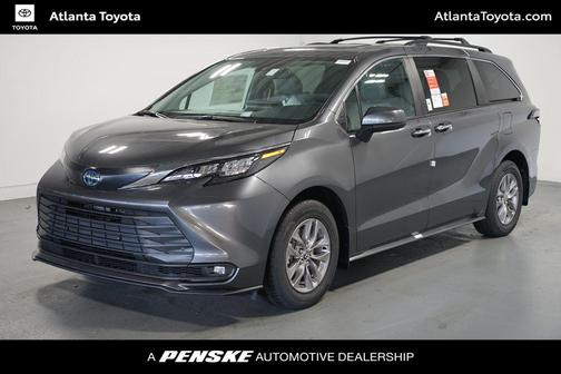 2025 Toyota Sienna XLE