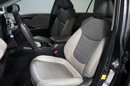 2022 Toyota RAV4 Hybrid XLE Premium