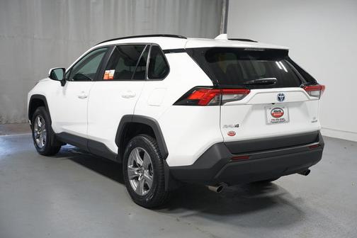 2024 Toyota RAV4 Hybrid SE