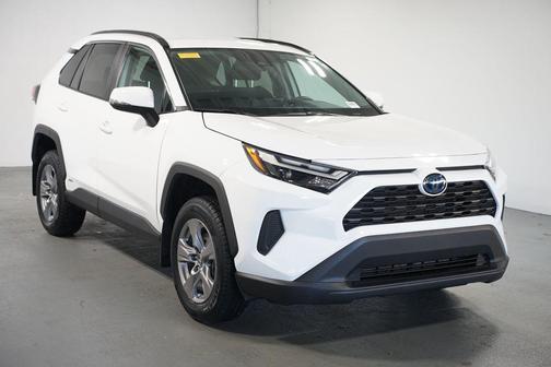 2024 Toyota RAV4 Hybrid SE