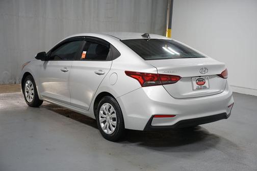 2022 Hyundai Accent SE