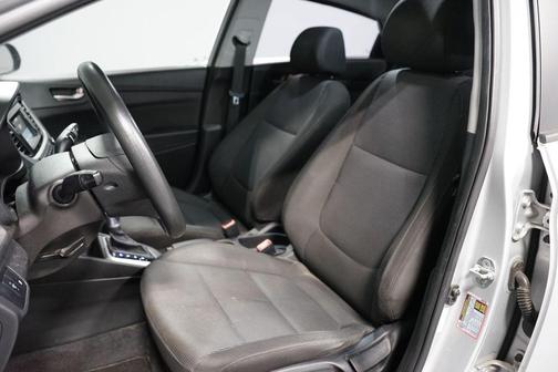 2022 Hyundai Accent SE