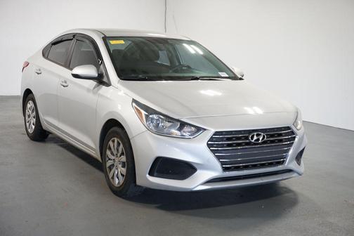 2022 Hyundai Accent SE