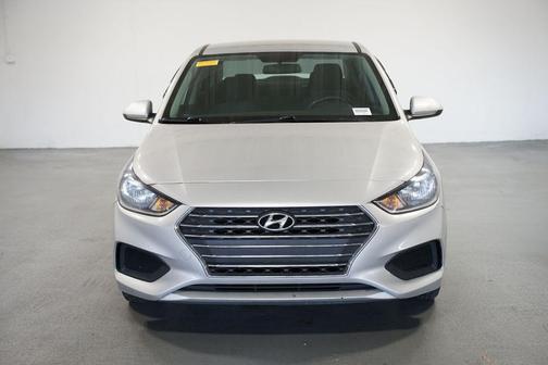 2022 Hyundai Accent SE
