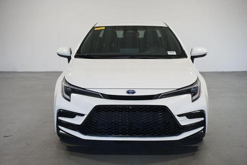 2024 Toyota Corolla Hybrid SE