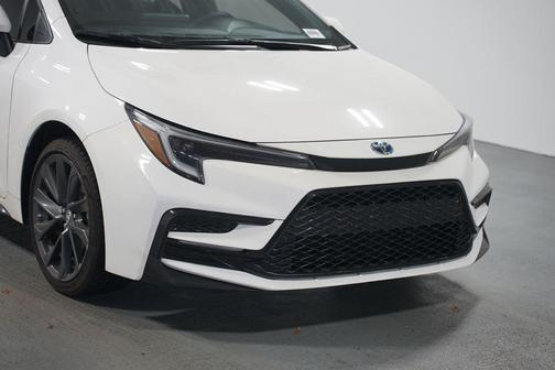 2024 Toyota Corolla Hybrid SE