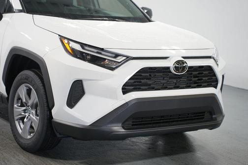 2025 Toyota RAV4 Hybrid SE