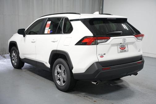 2025 Toyota RAV4 Hybrid SE