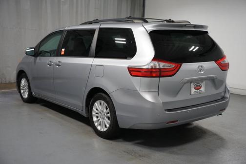 2017 Toyota Sienna XLE Premium