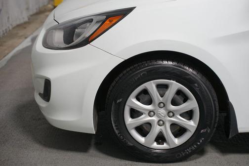 2013 Hyundai Accent GS