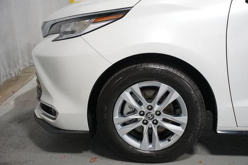 2025 Toyota Sienna Limited