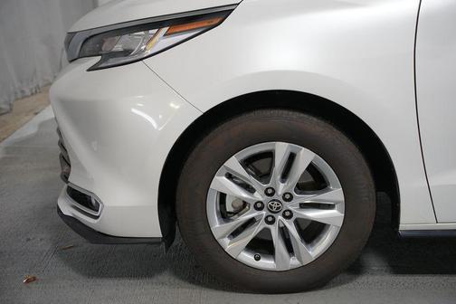 2025 Toyota Sienna Limited