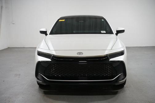 2024 Toyota Crown Platinum