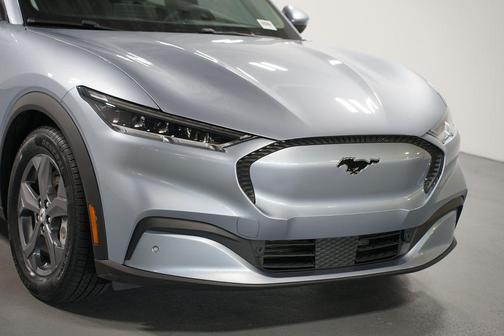 2022 Ford Mustang Mach-E Select
