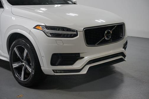 2019 Volvo XC90 T6 R-Design