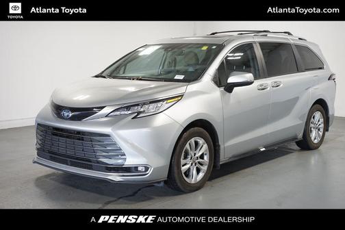2023 Toyota Sienna Limited