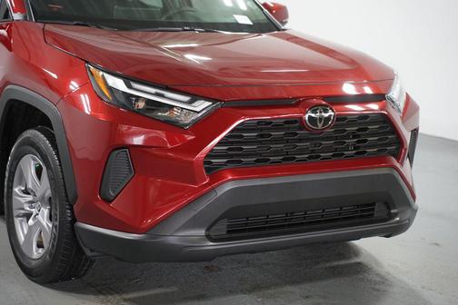 2025 Toyota RAV4 Hybrid SE