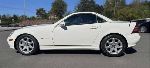 2004 Mercedes-Benz SLK-Class SLK230 Kompressor
