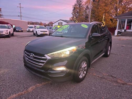2017 Hyundai TUCSON SE