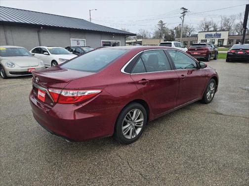 2016 Toyota Camry SE