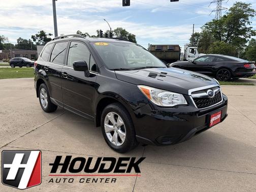Crystal Black Silica 2016 Subaru Forester 2.5i Premium