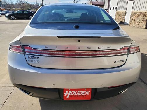 2015 Lincoln MKZ Base