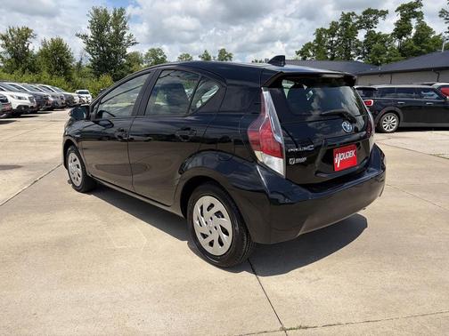 Black Sand Pearl 2016 Toyota Prius c Three