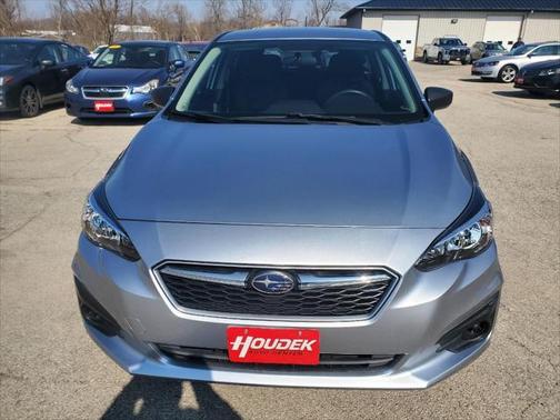 2017 Subaru Impreza 2.0i